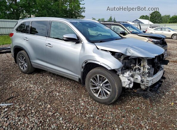 5TDJZRFH8HS382489 2017 TOYOTA HIGHLANDER Silver Delantero derecho