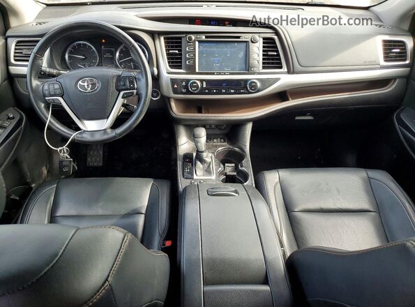5TDJZRFH8HS382489 2017 TOYOTA HIGHLANDER Silver Vista del salpicadero