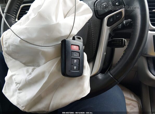 5TDJZRFH8JS523194 2018 TOYOTA HIGHLANDER Gray წინა პანელის ხედი