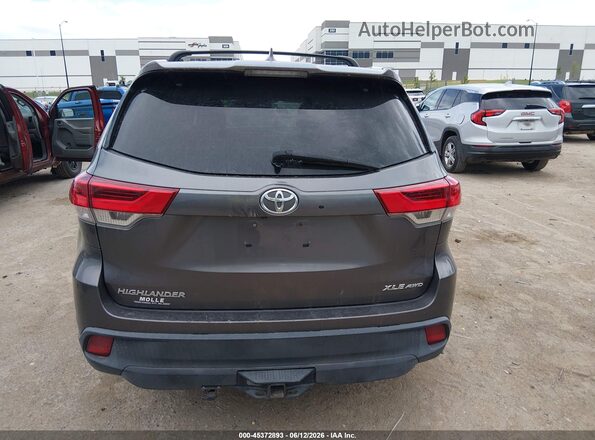 5TDJZRFH8JS523194 2018 TOYOTA HIGHLANDER Gray 