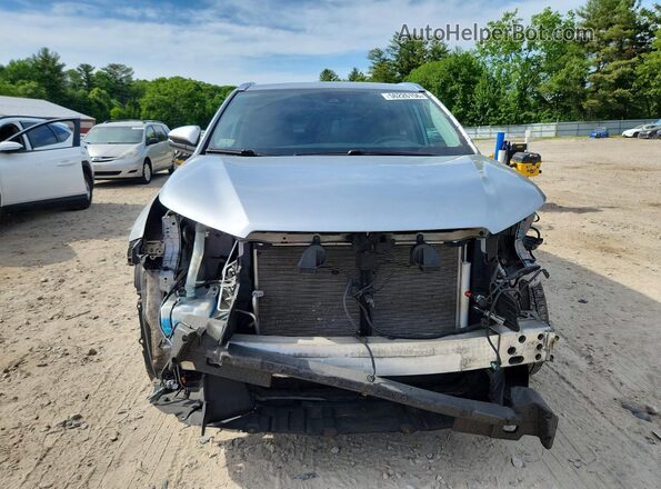 5TDJZRFH8JS549259 2018 TOYOTA HIGHLANDER Silver 