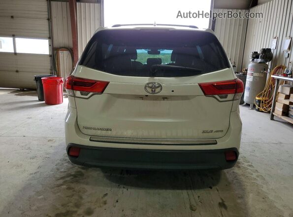 5TDJZRFH8KS594624 2019 TOYOTA HIGHLANDER White Widok z tyłu
