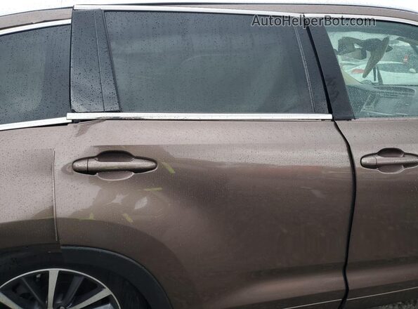 5TDJZRFH9HS424815 2017 TOYOTA HIGHLANDER Brown Սալոնի հետևի տեսք