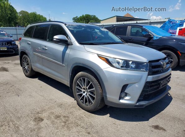 5TDJZRFH9HS461038 2017 TOYOTA HIGHLANDER Silver Առջևի աջ
