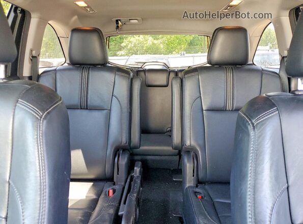 5TDJZRFH9HS461038 2017 TOYOTA HIGHLANDER Silver Հետևի նստատեղերի տեսք