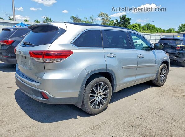 5TDJZRFH9HS461038 2017 TOYOTA HIGHLANDER Silver Հետևի աջ