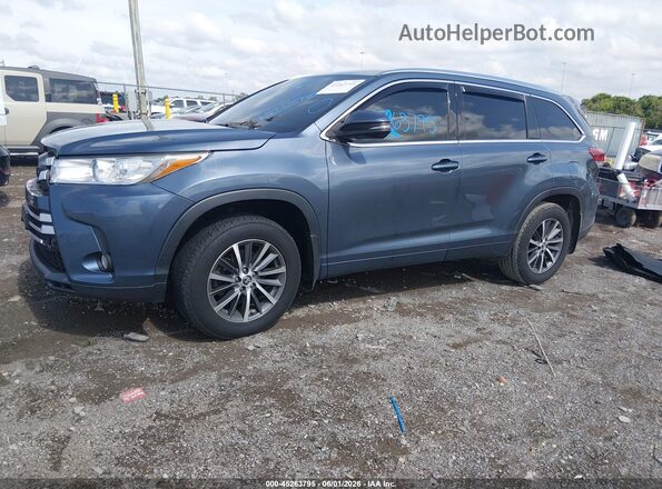 5TDJZRFH9JS892033 2018 TOYOTA HIGHLANDER Turquoise 