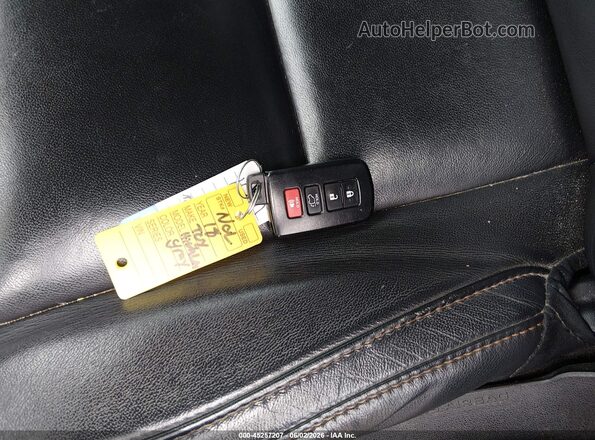 5TDJZRFHXJS561932 2018 TOYOTA HIGHLANDER Серый Вид панели приборов