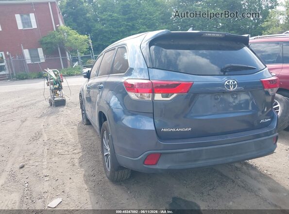 5TDJZRFHXJS818622 2018 TOYOTA HIGHLANDER Blue Rear left