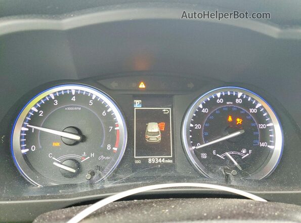 5TDJZRFHXJS906683 2018 TOYOTA HIGHLANDER Silver Вид щитка приладів