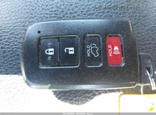 5TDJZRFHXKS601055 2019 TOYOTA HIGHLANDER White 