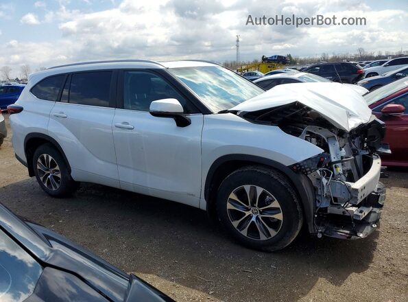 5TDKBRCH2SS687149 2025 TOYOTA HIGHLANDER White Передня права чверть