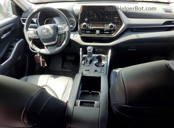 5TDKBRCH2SS687149 2025 TOYOTA HIGHLANDER White Вид панелі приладів