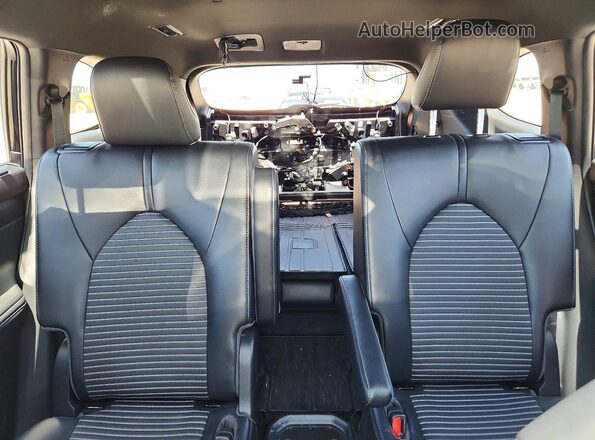 5TDKDRAH0PS018303 2023 TOYOTA HIGHLANDER Черный Вид задних сидений