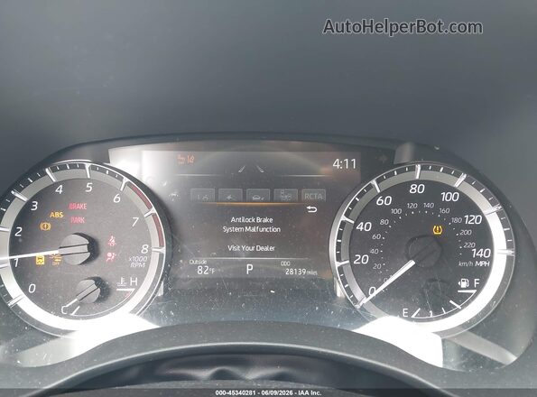 5TDKDRAH0PS048160 2023 TOYOTA HIGHLANDER Silver Widok tylnych siedzeń