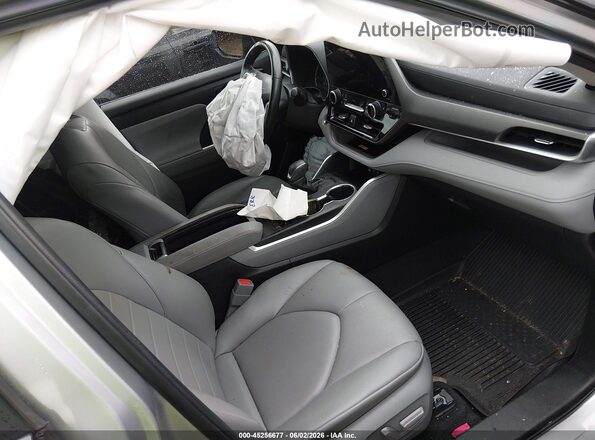 5TDKDRAH0PS518736 2023 TOYOTA HIGHLANDER Silver Սալոնի դիմացի տեսք
