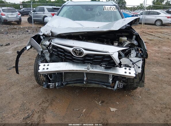 5TDKDRAH0PS518736 2023 TOYOTA HIGHLANDER Silver Դիմացի տեսք