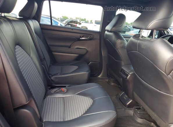 5TDKDRAH2PS515238 2023 TOYOTA HIGHLANDER Red უკანა სალონის ხედი
