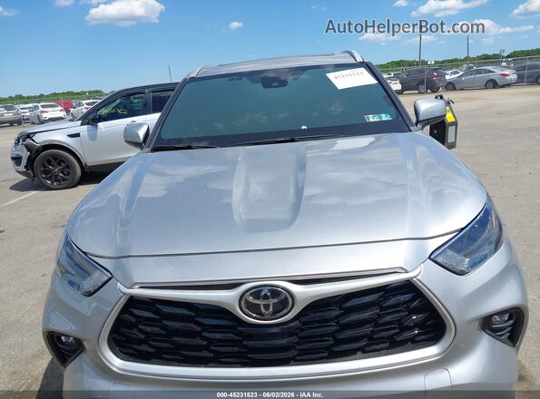 5TDKDRAH2PS523436 2023 TOYOTA HIGHLANDER Silver Դիմացի տեսք