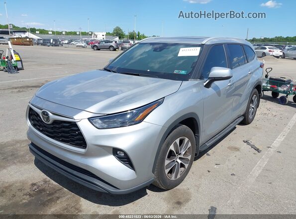 5TDKDRAH2PS523436 2023 TOYOTA HIGHLANDER Silver Առջևի ձախ երեք քառորդ տեսարան