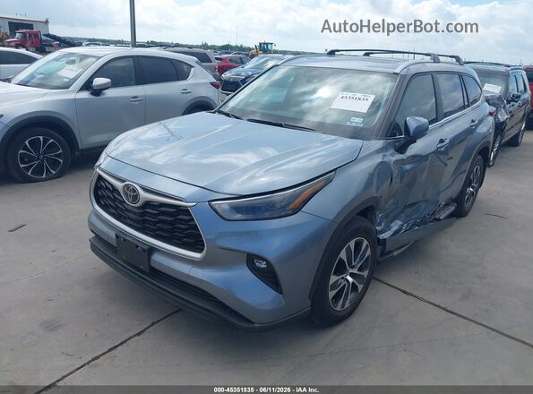 5TDKDRAH5PS517159 2023 TOYOTA HIGHLANDER Серый Передняя левая четверть