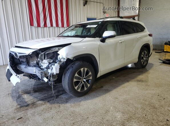 5TDKDRAHXPS005543 2023 TOYOTA HIGHLANDER White 