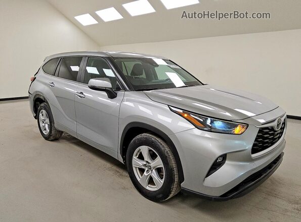 5TDKDRAHXSS550716 2025 TOYOTA HIGHLANDER Silver Front right