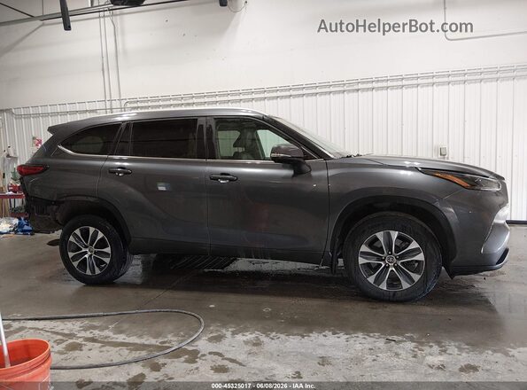 5TDKDRBH0PS042082 2023 TOYOTA HIGHLANDER Gray 360 interior view