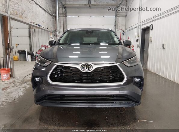 5TDKDRBH0PS042082 2023 TOYOTA HIGHLANDER Gray Rear interior view