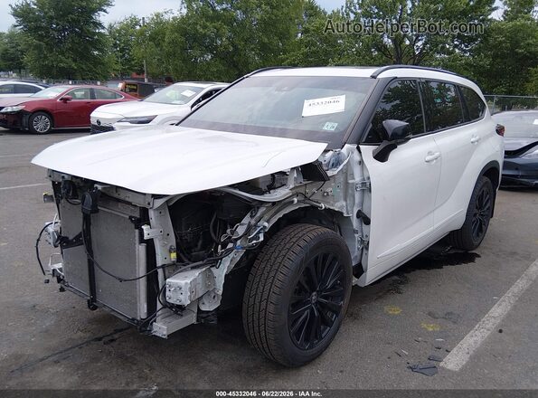 5TDKDRBH1PS017465 2023 TOYOTA HIGHLANDER White Front left