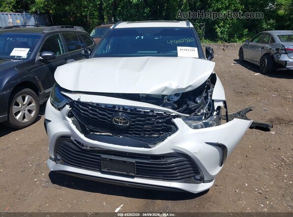 5TDKDRBH1PS516640 2023 TOYOTA HIGHLANDER White ხელსაწყოთა პანელის ხედი