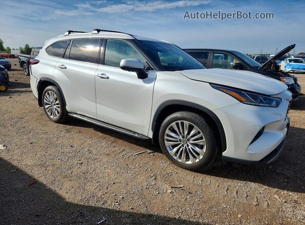 5TDKDRBH2SS586611 2025 TOYOTA HIGHLANDER White Передня права чверть