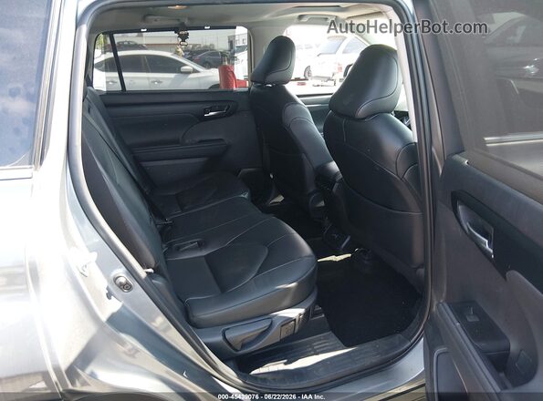 5TDKDRBH2TS599439 2026 TOYOTA HIGHLANDER Gray Widok naklejki z numerem VIN