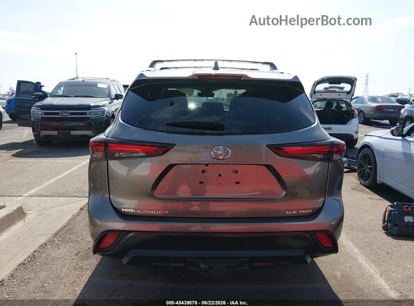 5TDKDRBH2TS599439 2026 TOYOTA HIGHLANDER Gray 