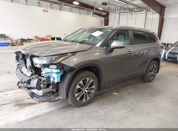 5TDKDRBH3SS593602 2025 TOYOTA HIGHLANDER Gray Առջևի ձախ երեք քառորդ տեսարան
