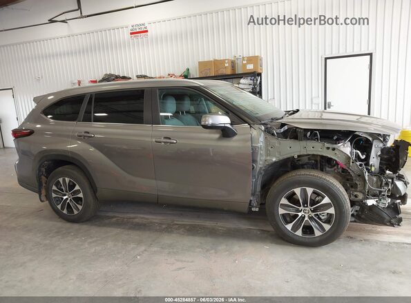 5TDKDRBH3SS593602 2025 TOYOTA HIGHLANDER Gray Սալոնի 360 աստիճան տեսք