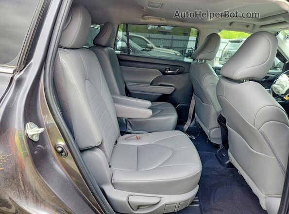5TDKDRBH5PS000703 2023 TOYOTA HIGHLANDER Gray 