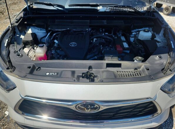 5TDKDRBH5PS020580 2023 TOYOTA HIGHLANDER White Vista del compartimento del motor