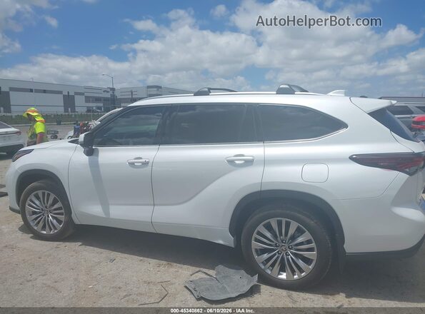 5TDKDRBH7SS593909 2025 TOYOTA HIGHLANDER White Vista interior trasera