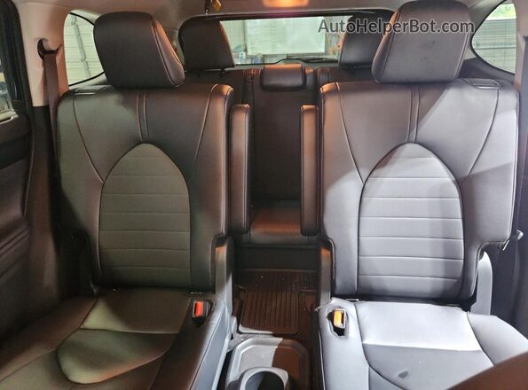 5TDKDRBH8TS598599 2026 TOYOTA HIGHLANDER Blue Rear seats view