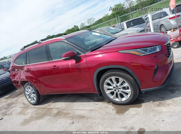 5TDKDRBHXPS034765 2023 TOYOTA HIGHLANDER Red Սալոնի հետևի տեսք