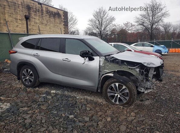5TDKDRBHXRS531690 2024 TOYOTA HIGHLANDER Серебряный Передняя правая четверть