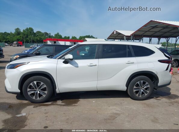 5TDKDRBHXRS545007 2024 TOYOTA HIGHLANDER White სალონის 360-გრადუსიანი ხედი