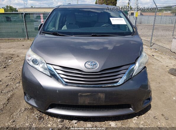 5TDKK3DC1GS711299 2016 TOYOTA SIENNA Gray Vista del cuadro de instrumentos