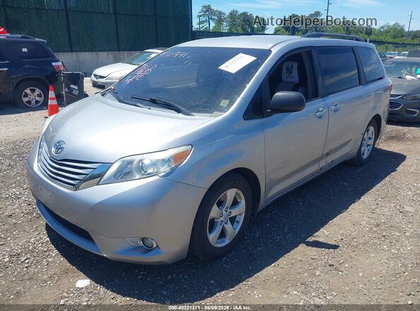 5TDKK3DC1GS719743 2016 TOYOTA SIENNA Black Przód lewy