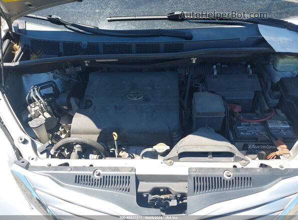 5TDKK3DC1GS719743 2016 TOYOTA SIENNA Black Widok z tyłu
