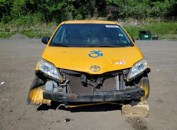 5TDKK3DC4GS764014 2016 TOYOTA SIENNA Yellow Դիմացի տեսք