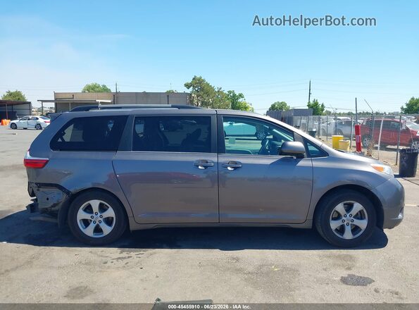 5TDKK3DC4GS764711 2016 TOYOTA SIENNA Gray Vista interior trasera