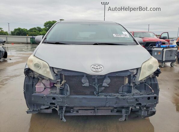 5TDKK3DC8GS702731 2016 TOYOTA SIENNA Silver წინა ხედი