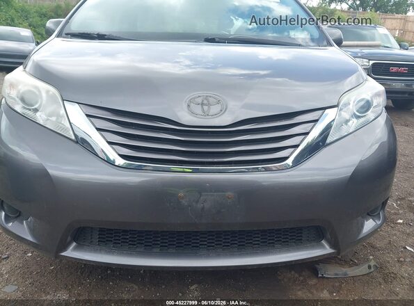 5TDKK3DC8GS753582 2016 TOYOTA SIENNA Gray Widok zestawu wskaźników